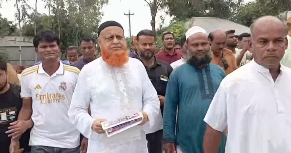 ৩১ দফা দাবি ও পথসভা করলেন বিএনপি নেতা - লাভলু 