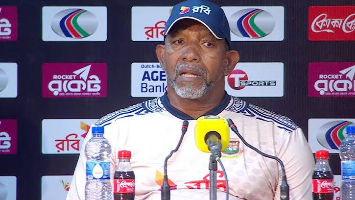 অপ্রত্যাশিত পরাজয়ের পর যা বললেন টাইগার কোচ সিমন্স
