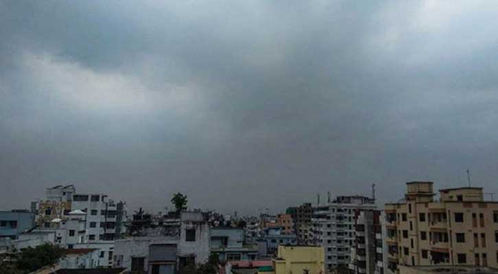 আজ ঢাকায় আংশিক মেঘলা আকাশ, হালকা বৃষ্টির সম্ভাবনা