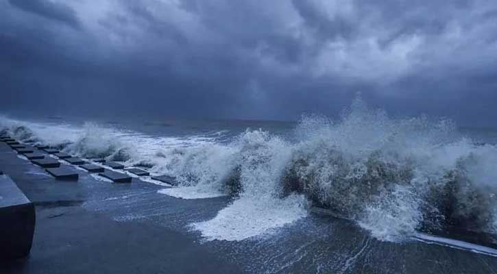 সাগরে লঘুচাপ, আট বিভাগে টানা বৃষ্টির আশঙ্কা