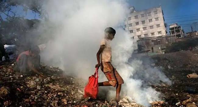 দূষিত শহরের শীর্ষে ঢাকা