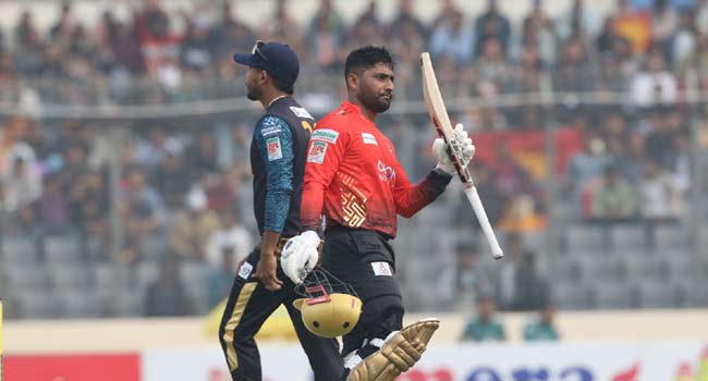 হার দিয়ে বিপিএল শুরু চ্যাম্পিয়ন কুমিল্লার