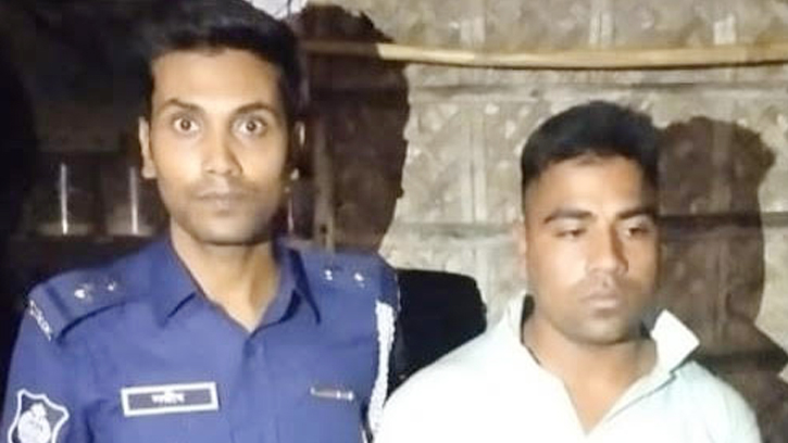 নীলফামারীতে ভুয়া সেনাসদস্য গ্রেপ্তার