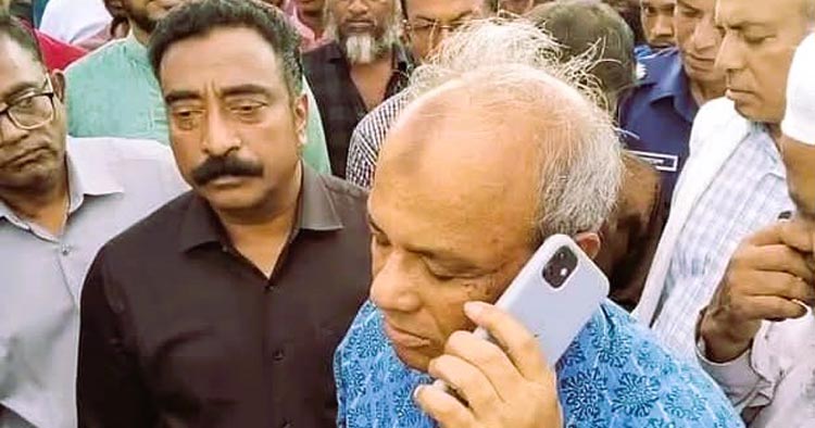 কোথায় বসে টাকার হিসাব করছেন? এলজিইডি প্রকৌশলীকে স্বরাষ্ট্র ও কৃষি উপদেষ্টার কড়া প্রশ্ন
