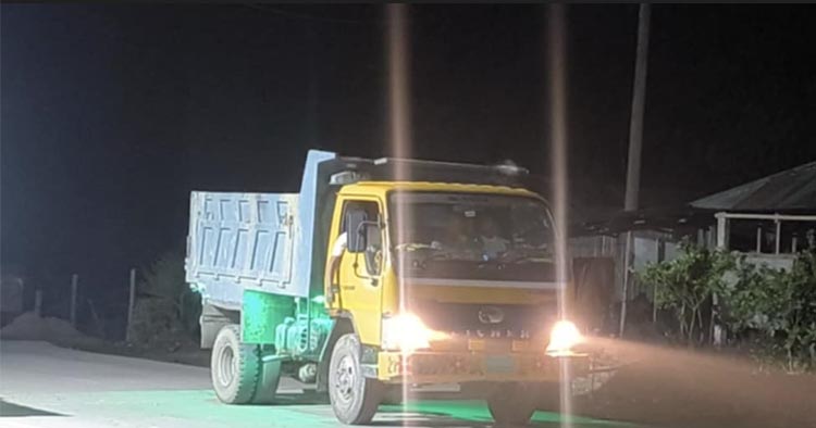 সুনামগঞ্জে বালু পাচার নিয়ে এসপি -ডিসির ঠ্যালাঠেলি