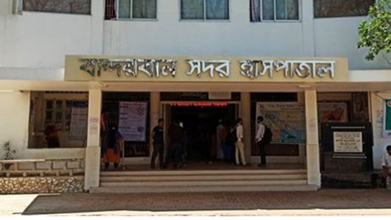 নারী পুলিশ সদস্যের ঝুলন্ত মরদেহ উদ্ধার