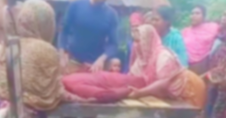 সাতক্ষীরায় বজ্রপাতে নারী শ্রমিক নিহত, আহত ১