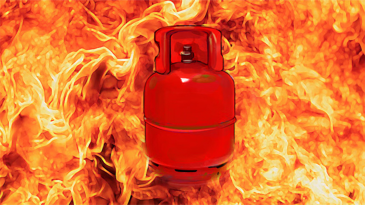 35 hurt in gas cylinder blast