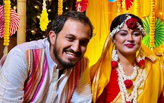 আগামীকাল শুক্রবার মৌসুমী হামিদের বিয়ে