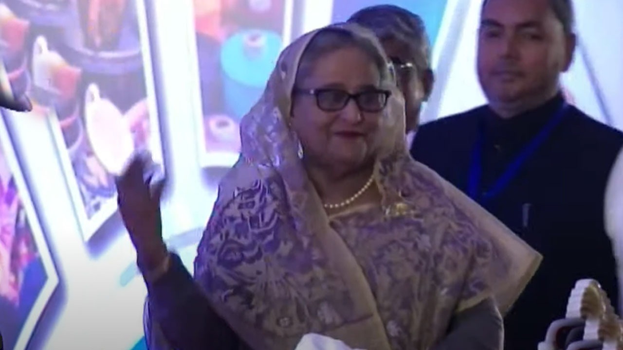 বাণিজ্য মেলা: উদ্বোধনী অনুষ্ঠানে উপস্থিত প্রধানমন্ত্রী