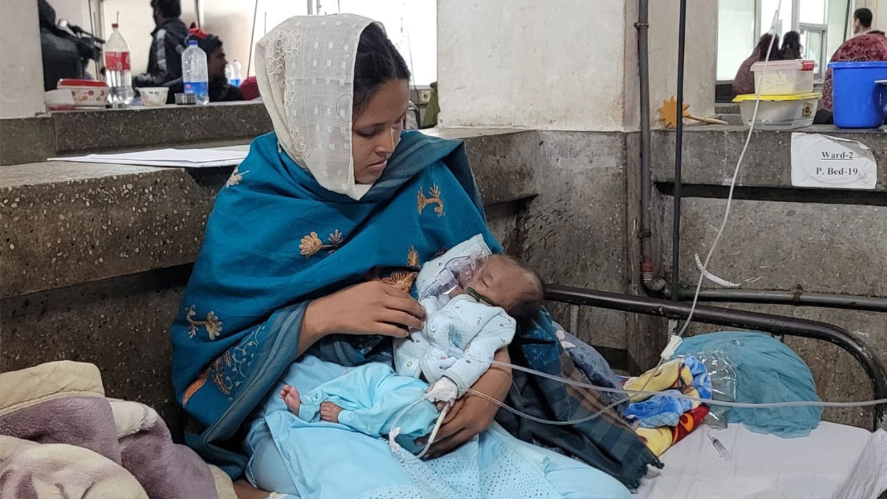 শীতে বাড়ছে সর্দি-কাশি-নিউমোনিয়া