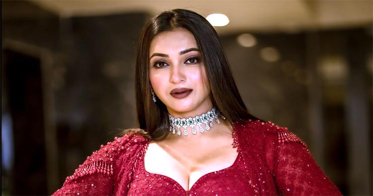 কৌশানীর ঘনিষ্ঠ মুহূর্তের ভিডিও ভাইরাল, শেষ করতে চান নিজেকে!