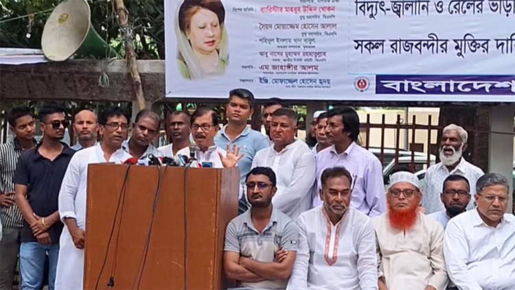 মানুষ ভোট দেয়নি, এখনো দেয় না