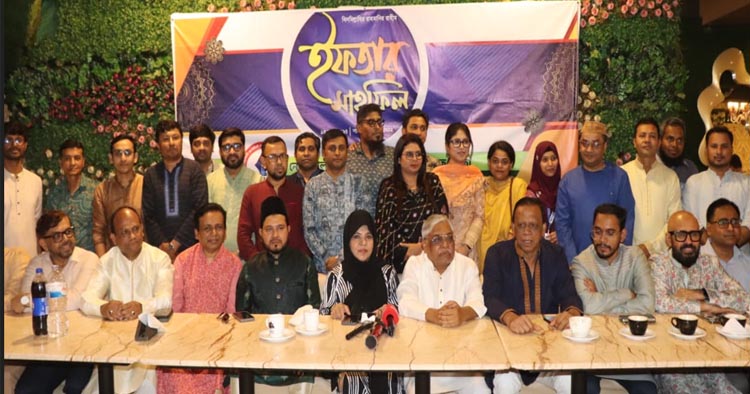 নোয়াখালী জার্নালিস্ট ফোরামের ইফতার মাহফিল অনুষ্ঠিত