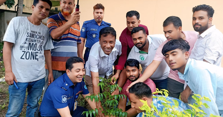 নাগরপুরে উপজেলা ছাত্রদলের উদ্যোগে বৃক্ষরোপণ