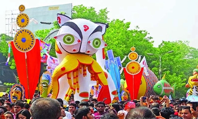 পুরোনো বছরের সব ভুল-ত্রুটি, ব্যর্থতা, গ্লানি ভুলে নতুন স্বপ্নের প্রত্যয়