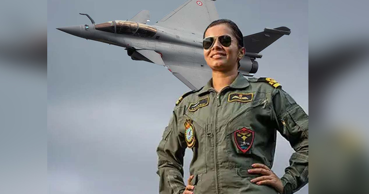 পাকিস্তানে ভারতীয় নারী পাইলট আটক, গুজব বলে উড়িয়ে দিল আইএসপিআর