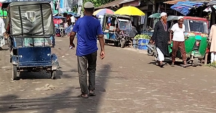 ঢাকা-চট্টগ্রাম-লক্ষ্মীপুর আঞ্চলিক মহাসড়কের দুরবস্থা