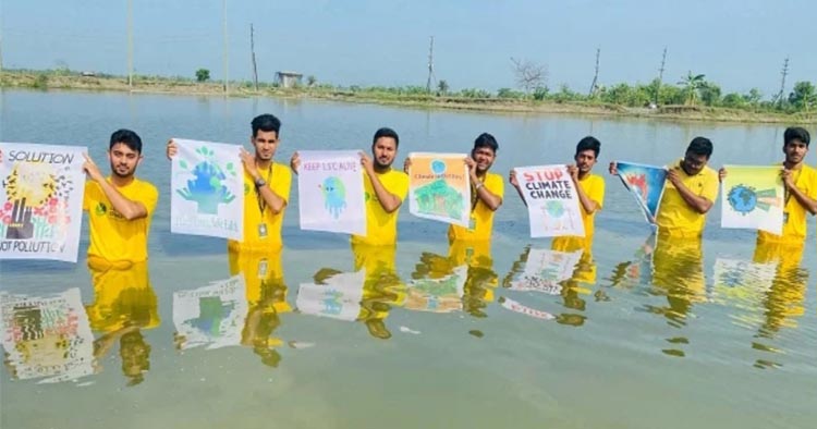 টেকসই পরিবেশের দাবিতে সাতক্ষীরায় ‘গ্লোবাল ক্লাইমেট স্ট্রাইক’