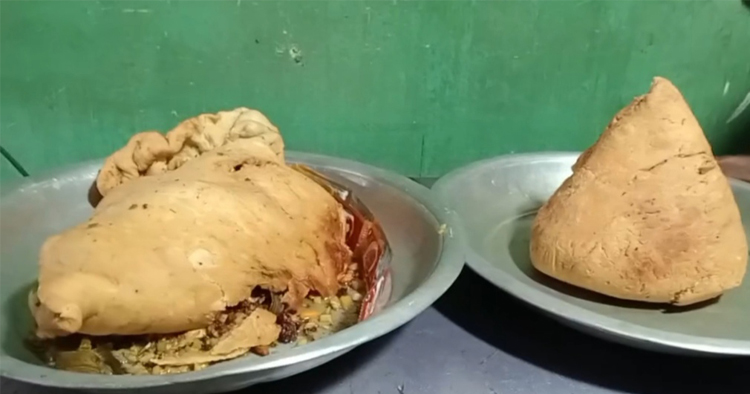 চার কেজি ওজনের শিঙাড়া বানিয়ে সাড়া ফেলেছেন পাকুন্দিয়ার স্বপন