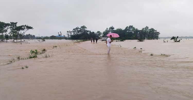সিলেটে বন্যার পানি বিপৎসীমার ওপরে, হচ্ছে ভারী বর্ষণ
