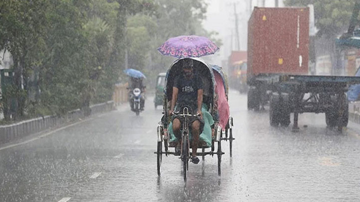 ঢাকায় সকাল থেকে বৃষ্টি, জনজীবনে দুর্ভোগ