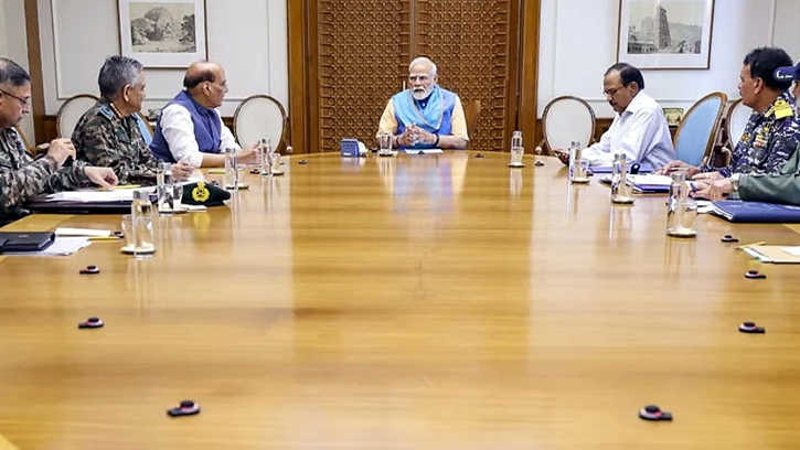 নিরাপত্তা ইস্যুতে উচ্চপর্যায়ের বৈঠকে মোদি