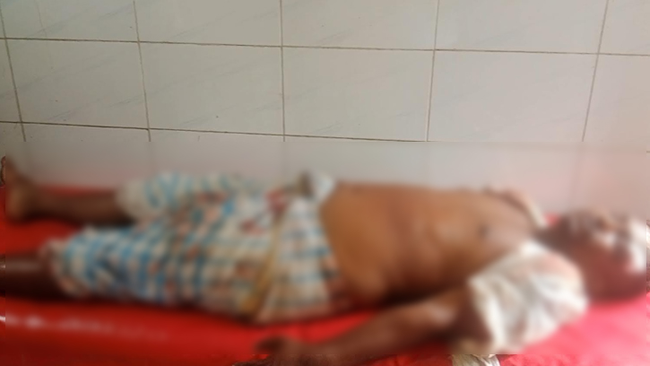 শ্রীপুরে জমি বিরোধকে কেন্দ্র করে প্রকাশ্য দিবালোকে ব্যবসায়ীকে মারধর
