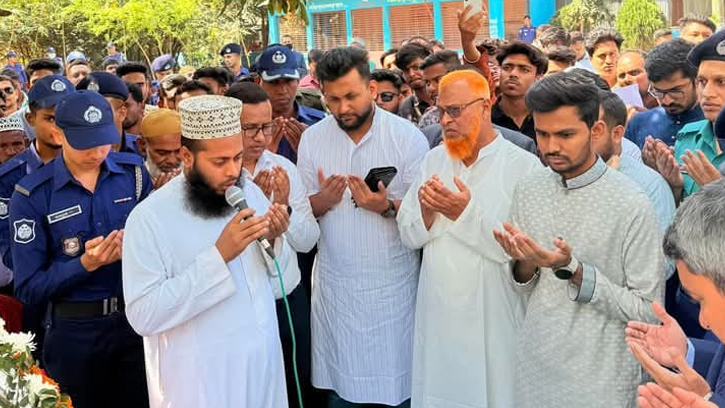 কুষ্টিয়ায় শহীদ আবরার ফাহাদ স্টেডিয়াম উদ্বোধন করলেন উপদেষ্টা আসিফ মাহমুদ