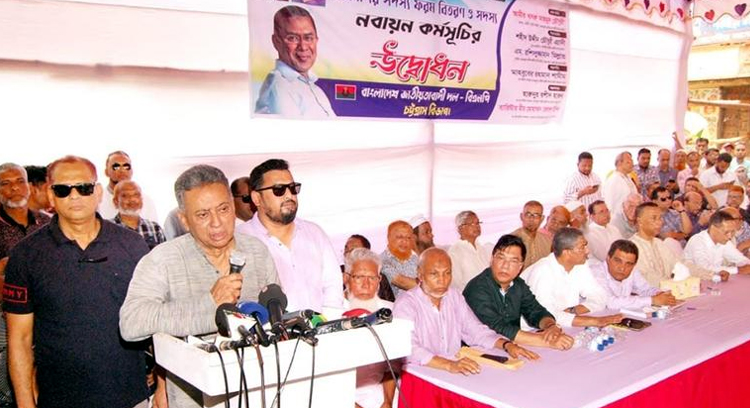 সামাজিকভাবে গ্রহণযোগ্য আ. লীগপন্থীরা বিএনপিতে যোগ দিতে পারবেন: আমির খসরু