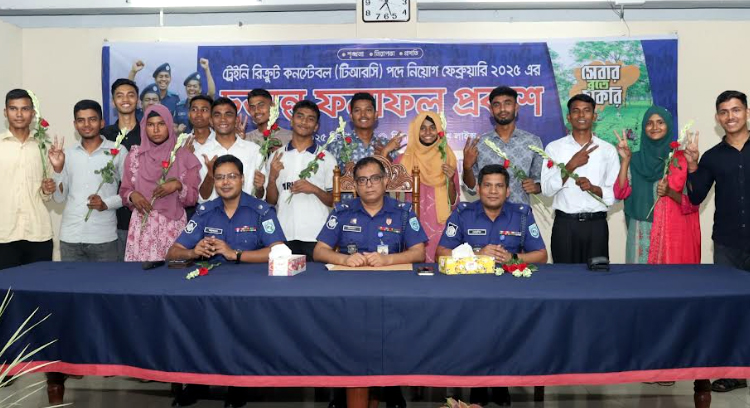 পঞ্চগড়ে ঘুষ-তদবির ছাড়াই ১২০ টাকায় টিআরসি পদে নিয়োগ পেলেন ১৪ জন