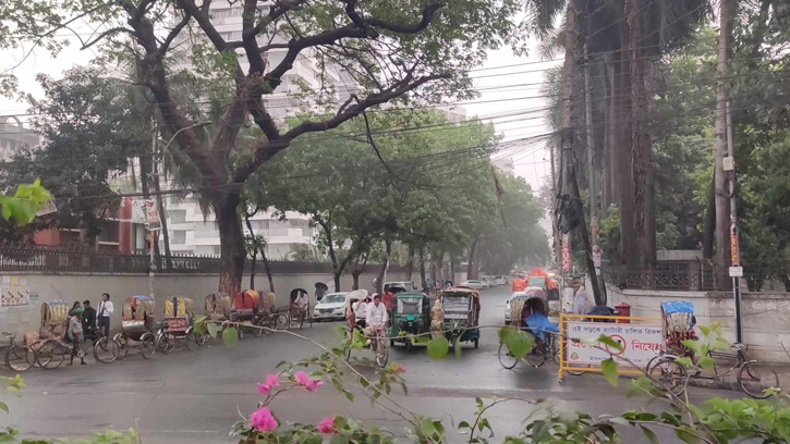 রাজধানীতে স্বস্তির বৃষ্টি