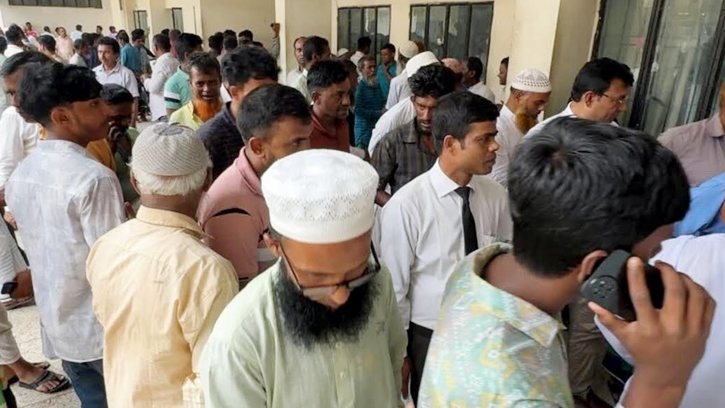 কিশোরগঞ্জে কলেজছাত্র হত্যায় ৩ জনের মৃত্যুদণ্ড