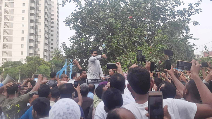৪৮ ঘণ্টার সময় দিয়ে আন্দোলন স্থগিত করলেন ইশরাক
