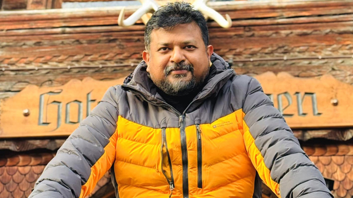 অন্তর্বর্তী সরকারের চারপাশে কুচক্রী মহল, জানালেন জুলকারনাইন