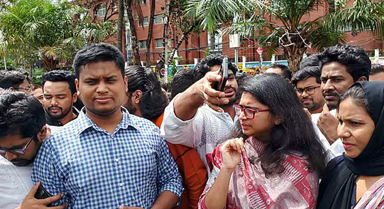 ছাত্র উপদেষ্টারা গণঅভ্যুত্থানের প্রতিনিধি : হাসনাত আবদুল্লাহ