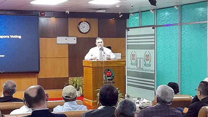 বিশেষজ্ঞদের মতামতে দ্রুত চূড়ান্ত হবে প্রবাসীদের ভোটপদ্ধতি