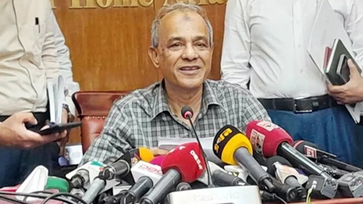 নববর্ষ সামনে রেখে নিরাপত্তা বাড়ানো হচ্ছে: স্বরাষ্ট্র উপদেষ্টা