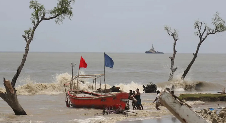 নিম্নচাপ ঘনীভূত, মোংলা উপকূলে সতর্কতা জারি