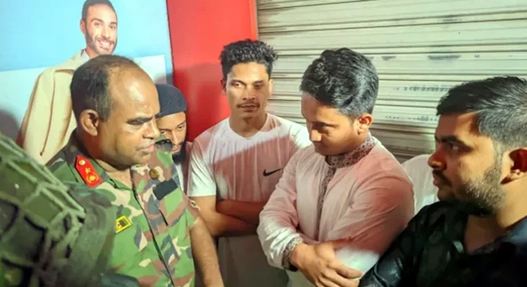‘মবের নামে নাশকতার সুযোগ নাই’, সারজিসকে সেনা কর্মকর্তা 