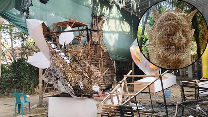 আগুনে পুড়ে গেছে ‘ফ্যাসিবাদের মুখাকৃতি’ ও ‘শান্তির পায়রা’ মোটিফ