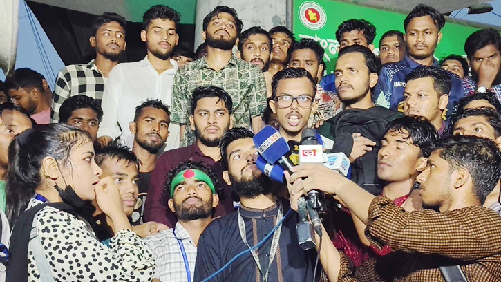 এবার সারা দেশে রেলপথ অবরোধের ঘোষণা দিয়েছে পলিটেকনিক শিক্ষার্থীরা