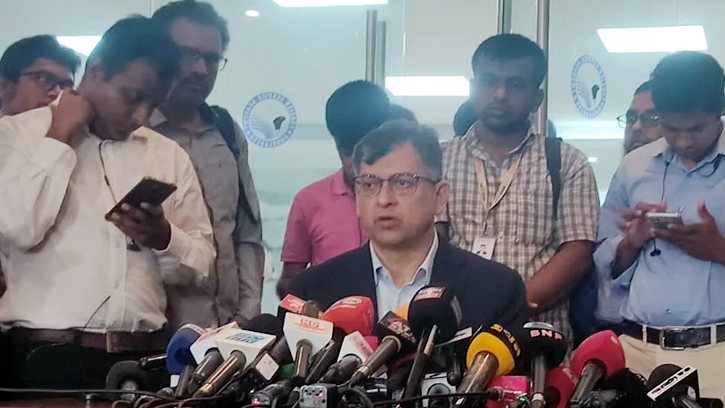 তত্ত্বাবধায়কের আওতায় স্থানীয় ভোট নয়: সালাহউদ্দিন আহমদ