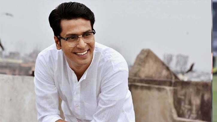 নাইজেরিয়ায় খাওয়া খাবার থেকেই বিপাকে অনির্বাণ, দেশে ফিরে অসুস্থ অভিনেতা