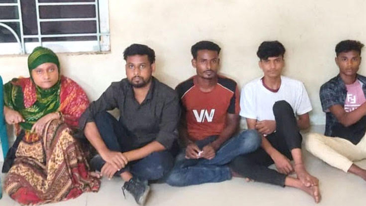 বড়লেখা সীমান্ত দিয়ে ৫ জনকে পুশইন
