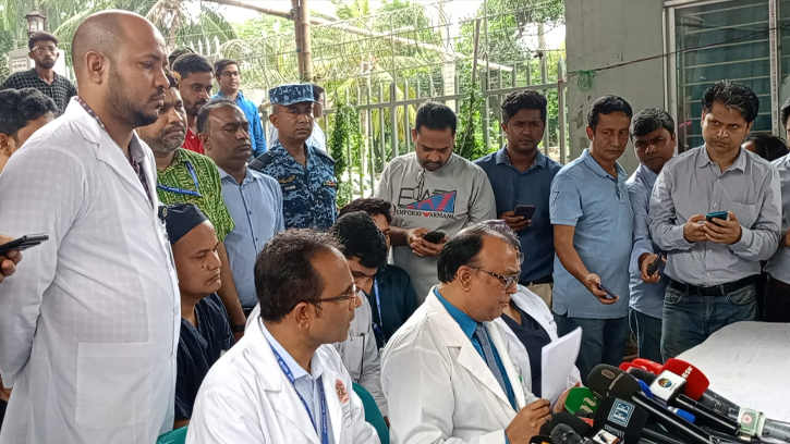 জাতীয় বার্ন ইনস্টিটিউট: ৪ জন আশঙ্কাজনক, ২ জন সুস্থ হয়ে ফিরলেন বাড়ি