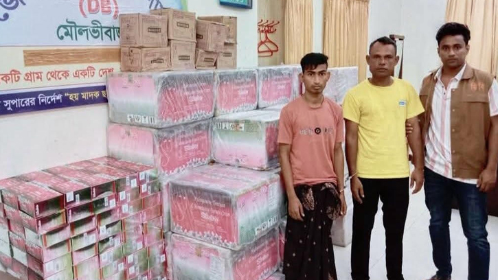 অর্ধ কোটি টাকার ভারতীয় পন্যসহ আটক-২