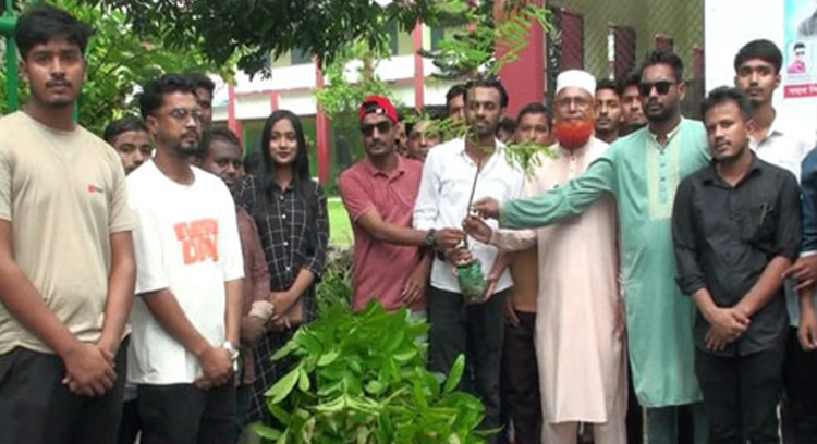 নাটোরে ছাত্রদলের আয়োজনে বৃক্ষরোপন কর্মসূচি পালন