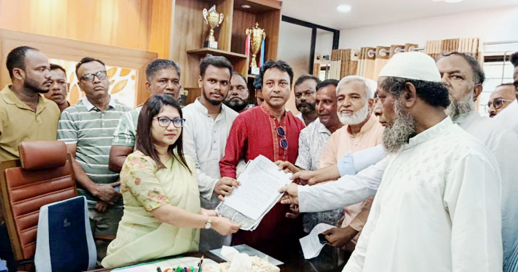 ডুমুরিয়া-রুদুরাকে আনোয়ারা সদর ইউনিয়নে অন্তর্ভুক্তির দাবিতে স্মারকলিপি প্রদান