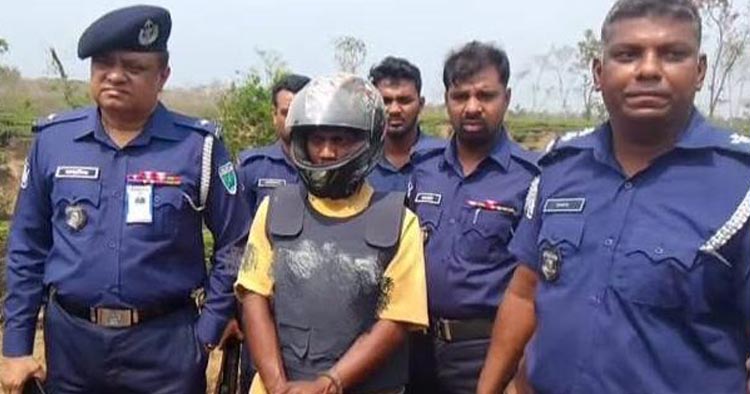 আলামত উদ্ধার; আদালতে ডনের স্বীকারোক্তি